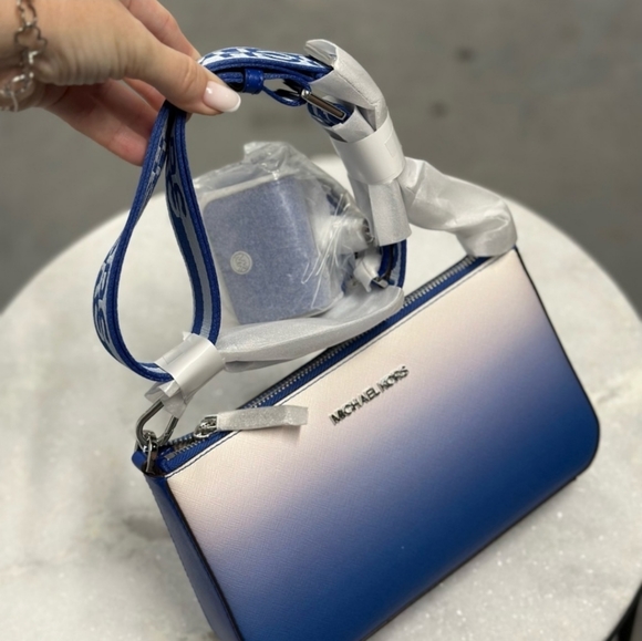 Michael Kors MK Jet Set Travel Tech Attached Crossbody With Adjustable Strap - Picture 5 of 5